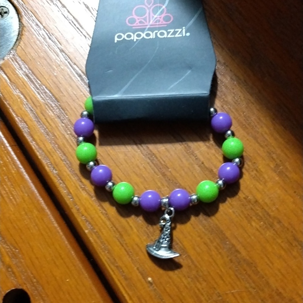Paparazzi witch hat bracelet